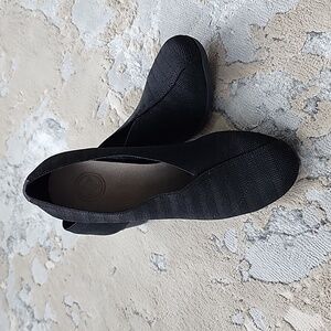 Charleston Shoe Company Black Cape Low Wedge Size 8